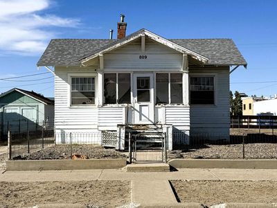 Property at 809 Robertson Ave, Worland, WY