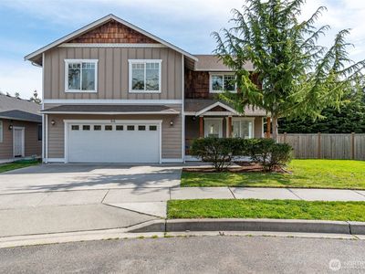 916 NW Longview Drive