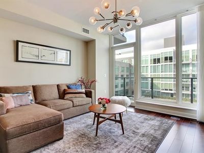 1200 Avenue At Port Imperial APT 504