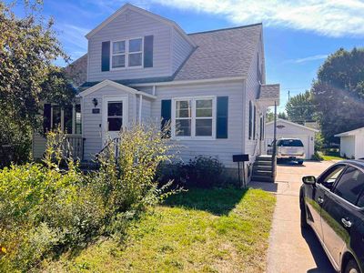 3009 Hall Ave