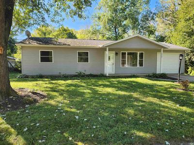 Property at 2121 W Thomas Dr, Muncie, IN