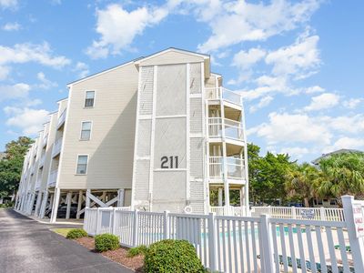 211 Hillside Dr. N #305