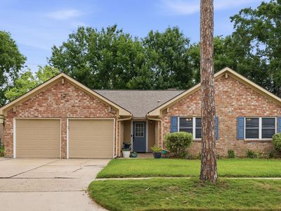 2022 Arcadia Dr