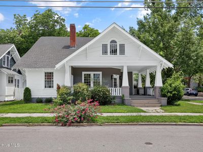 700 Kenan Street W
