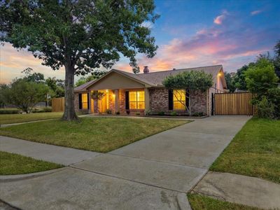 11703 Brighton Ln