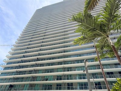 1111 SW 1st Ave APT 2223