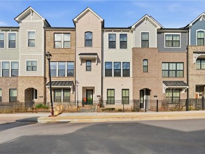 375 Walker Ave