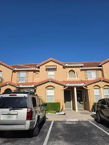 5520 Paradise Cay Cir