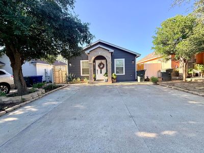 Property at 512 Mohican Dr, Laredo, TX