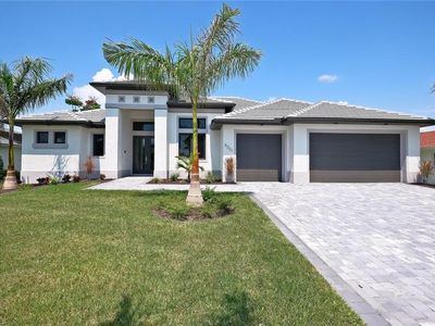 5227 Tamiami Ct