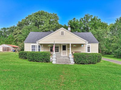 Property at 208 Terrace St, Edgefield, SC