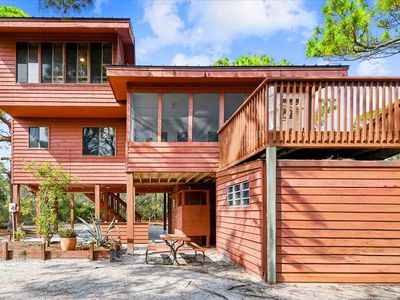 1240 Sea Dune Dr