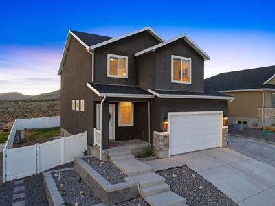 2789 E Clarkstone Dr