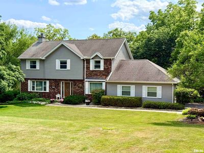 628 E Lakeshore Dr