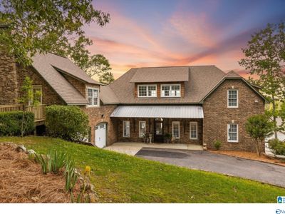 825 Dogwood Ln