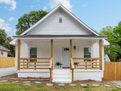 12 Waco St