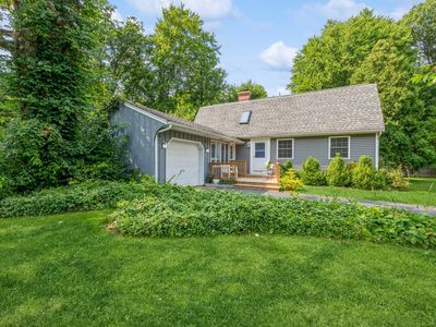 1695 Indian Boundary Rd