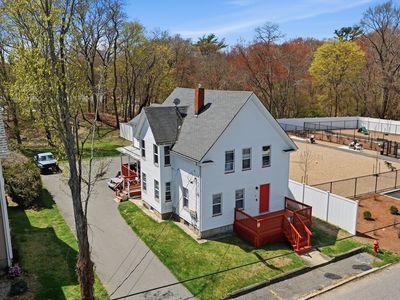 10 Oak Ave