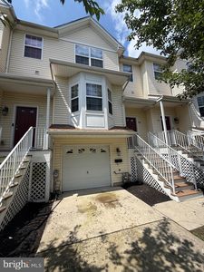204 Jones St