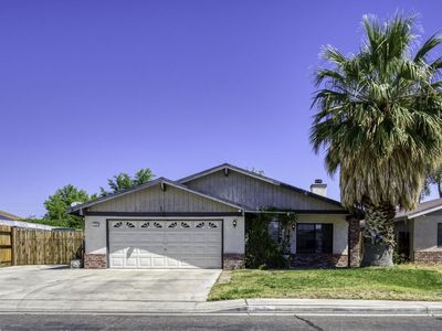 704 White Oak Dr
