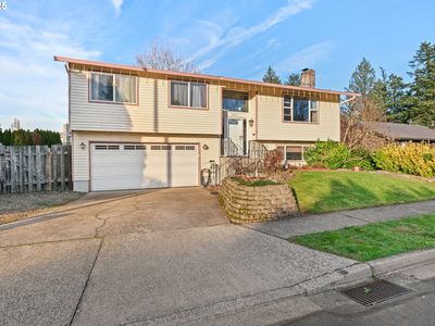 1660 SE Lewellyn Ave