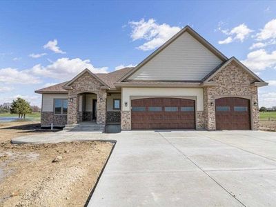 1027 S Huntsville Rd