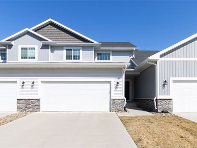9641 Crowning Dr