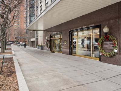 1313 N Ritchie Ct APT 1502