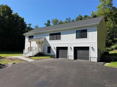 55 Schoolhouse Lane
