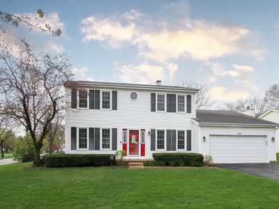 697 Gardenia Ln