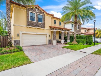 9890 NW 86th Ter