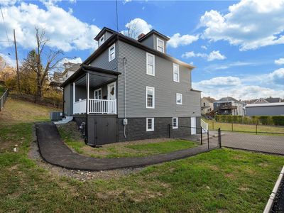 202 Lincoln Ave