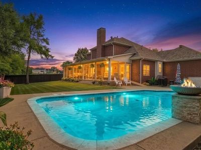 2506 Oakbrook Cir