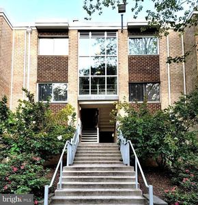 8006 Chanute Pl APT 4