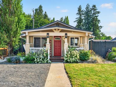 2206 E Coeur D Alene Ave