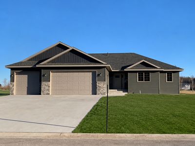 Chainview Dr NW