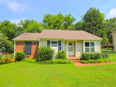 1045 Rolling Meadow Dr