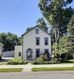 510 1st St