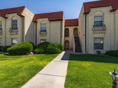 833 Country Club Dr SE #D1