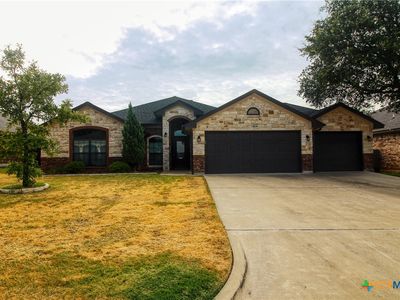 2033 Cork Oak Dr