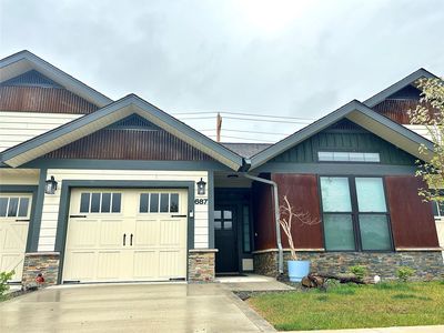 687 Road Runner St UNIT B