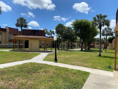 2840 NW 55th Ave APT 2D
