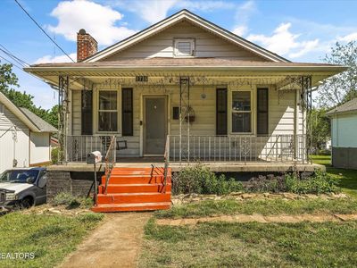 1735 Nickerson Ave