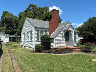 405 Willow Dr