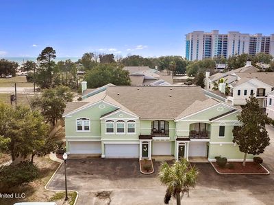 2252 Beach Dr APT 505