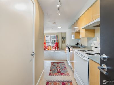 425 Vine Street #623