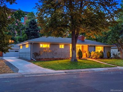 2338 E Floyd Place