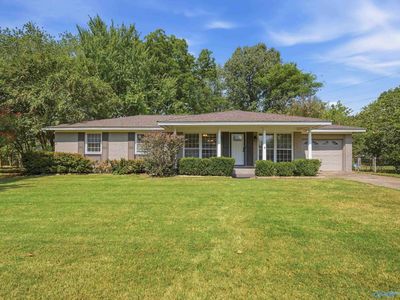 211 Cumberland Dr SE