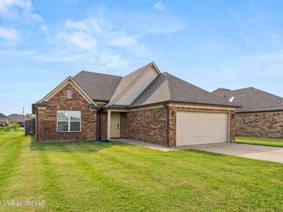 1195 E Lake Blvd