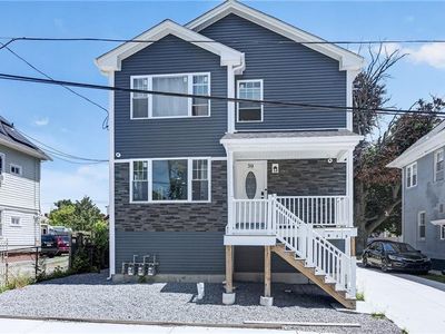 30 Deborah St
